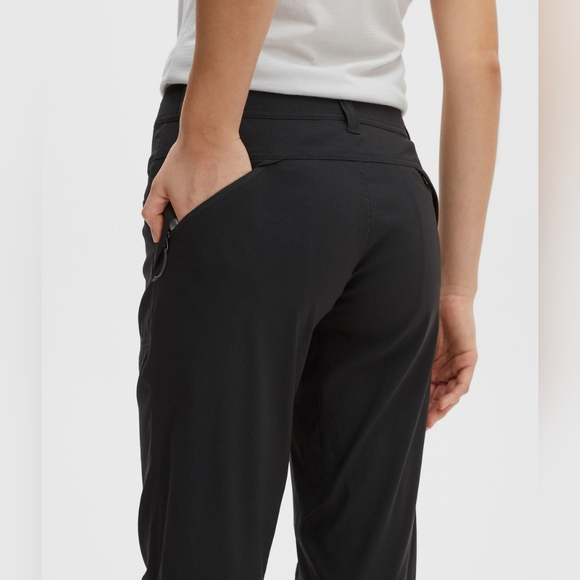 MEC Terrena Stretch Pants Hiking Black Size 4 Inseam 29.5" - Picture 5 of 14